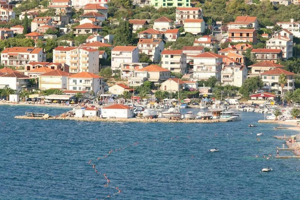 Apartments Meri Okrug Gornji Maison d'hôtes