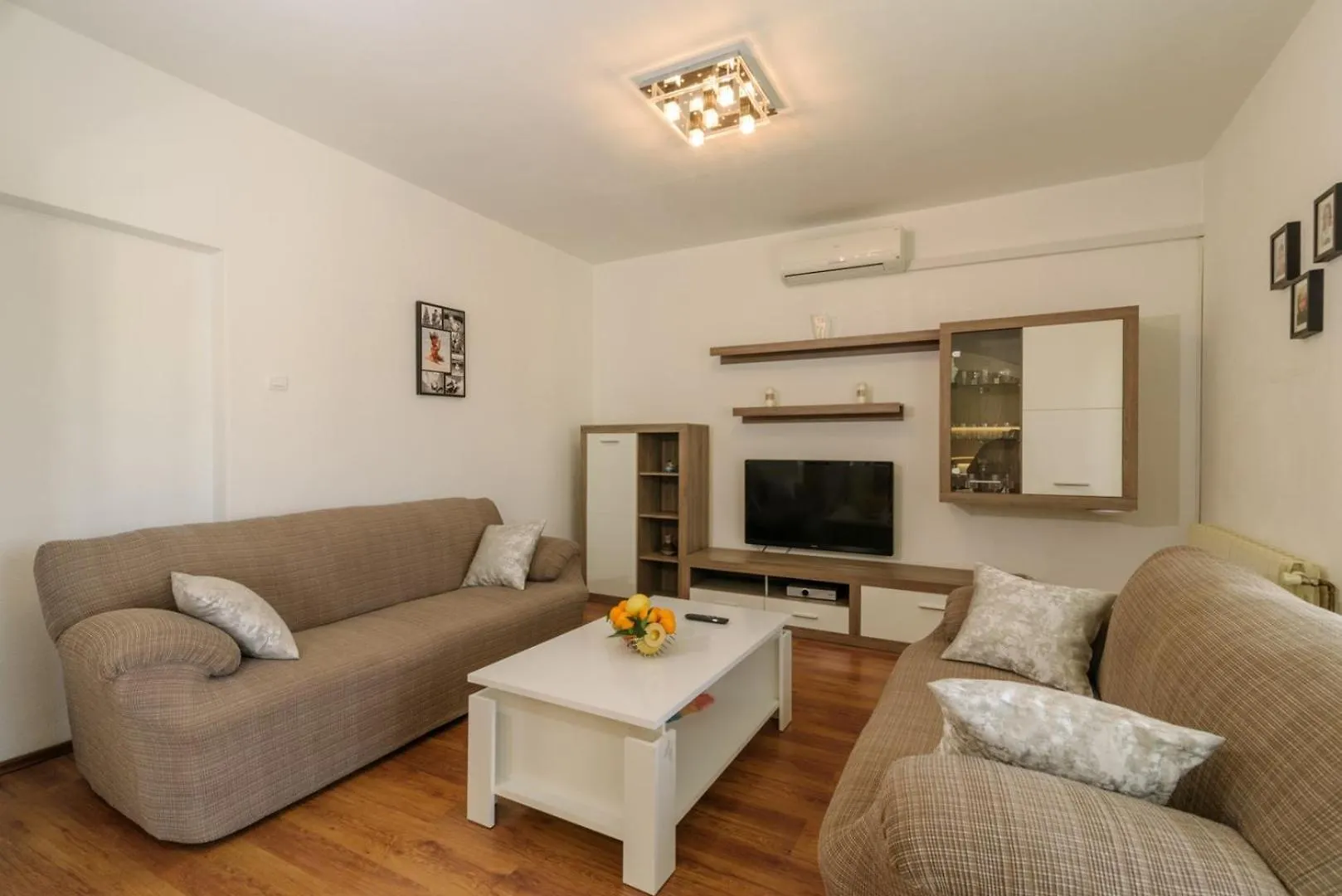 Apartments Meri Okrug Gornji Croatia